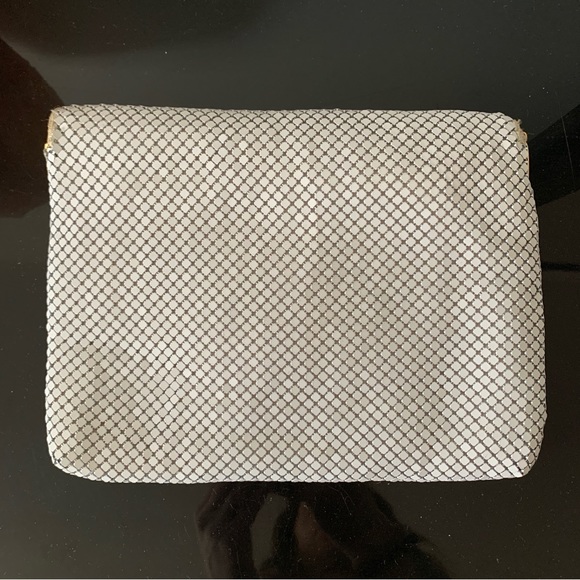 White Metal Mesh Purse - Picture 2 of 3